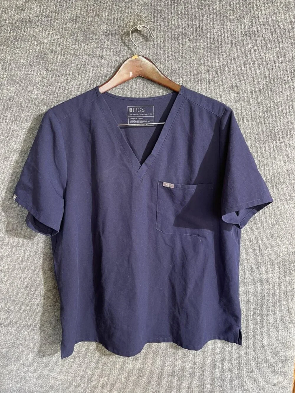 FIGS Scrub Shirt Mens 2XL Blue Technical Collection V-Neck Tagless Medical